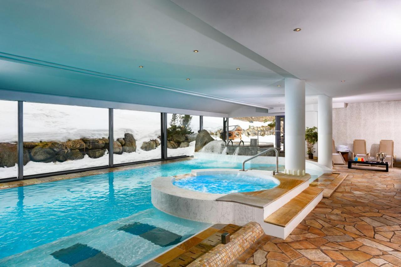 Carlo Magno Hotel Spa Resort Madonna エクステリア 写真