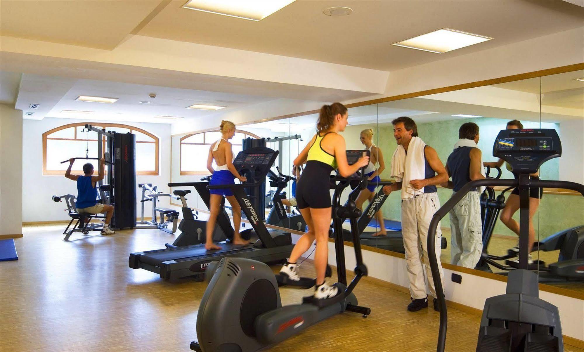 Carlo Magno Hotel Spa Resort Madonna エクステリア 写真