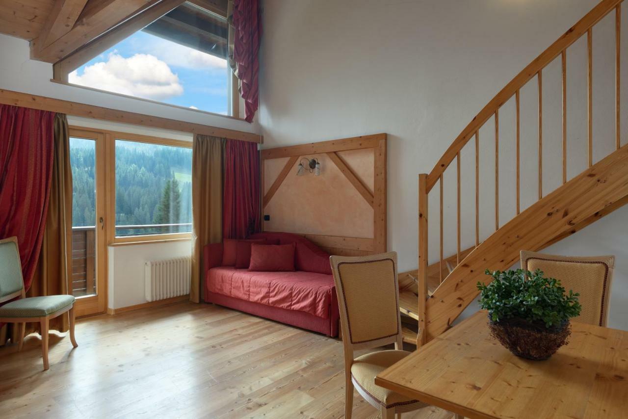 Carlo Magno Hotel Spa Resort Madonna エクステリア 写真